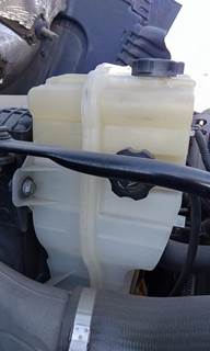 Freightliner Cascadia 125 Radiator Overflow Bottle / Surge Tank