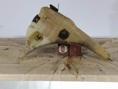 Freightliner Cascadia 125 Radiator Overflow Bottle / Surge Tank