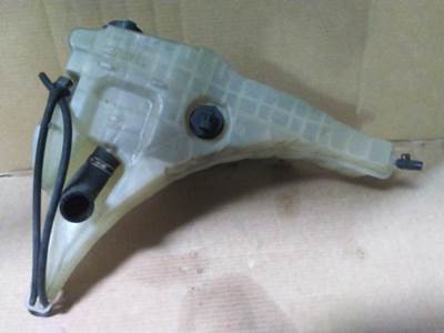 Freightliner Cascadia 125 Radiator Overflow Bottle / Surge Tank