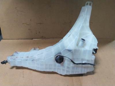 Freightliner Cascadia 125 Radiator Overflow Bottle / Surge Tank