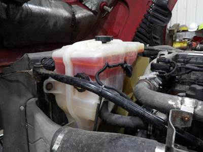 Freightliner Cascadia 125 Radiator Overflow Bottle / Surge Tank