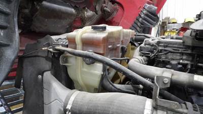 Freightliner Cascadia 125 Radiator Overflow Bottle / Surge Tank