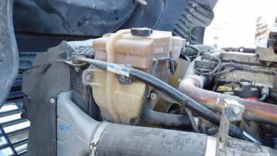 Freightliner Cascadia 125 Radiator Overflow Bottle / Surge Tank