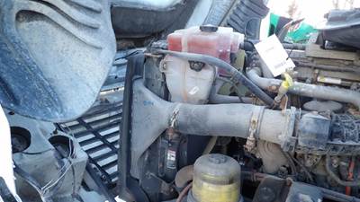 Freightliner Cascadia 125 Radiator Overflow Bottle / Surge Tank
