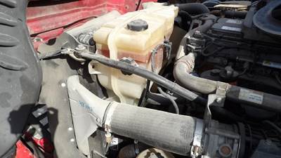 Freightliner Cascadia 125 Radiator Overflow Bottle / Surge Tank
