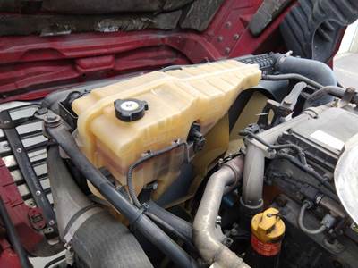 Freightliner Cascadia 125 Radiator Overflow Bottle / Surge Tank