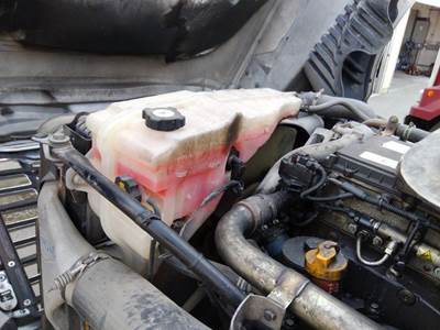Freightliner Cascadia 125 Radiator Overflow Bottle / Surge Tank