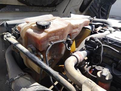 Freightliner Cascadia 125 Radiator Overflow Bottle / Surge Tank