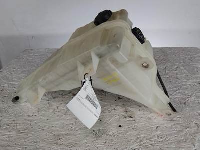 Freightliner Cascadia 125 Radiator Overflow Bottle / Surge Tank