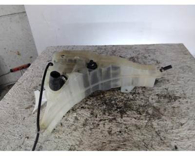 Freightliner Cascadia 125 Radiator Overflow Bottle / Surge Tank