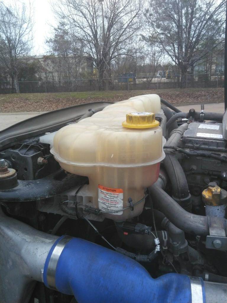 2019 Freightliner Cascadia 126 Radiator Overflow Bottle / Surge Tank