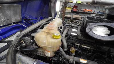 Freightliner Cascadia 126 Radiator Overflow Bottle / Surge Tank