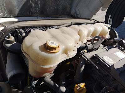 Freightliner Cascadia 126 Radiator Overflow Bottle / Surge Tank