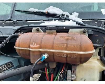 Freightliner Columbia 112 Radiator Overflow Bottle / Surge Tank