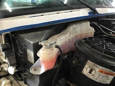 Freightliner M2 106 Radiator Overflow Bottle / Surge Tank