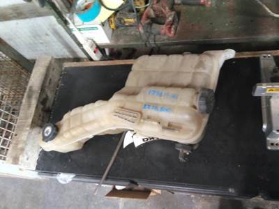 Freightliner M2 106 Radiator Overflow Bottle / Surge Tank