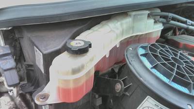 Freightliner M2 106 Right Radiator Overflow Bottle / Surge Tank