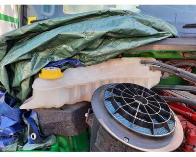 Freightliner M2 106 Radiator Overflow Bottle / Surge Tank