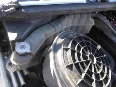 Freightliner M2 112 Radiator Overflow Bottle / Surge Tank