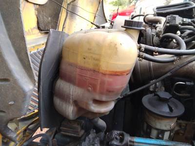 International 4300 Radiator Overflow Bottle / Surge Tank