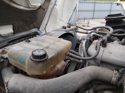 International 4300 Radiator Overflow Bottle / Surge Tank