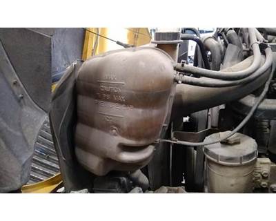 International 4300 Radiator Overflow Bottle / Surge Tank