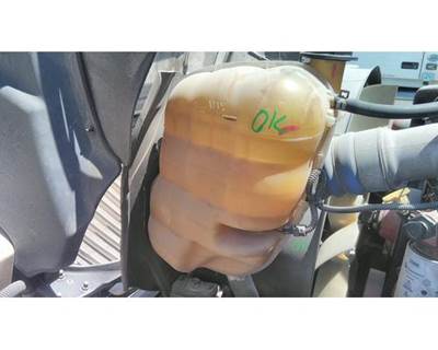 International 4300 Left Radiator Overflow Bottle / Surge Tank