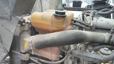 International 4400 Left Radiator Overflow Bottle / Surge Tank