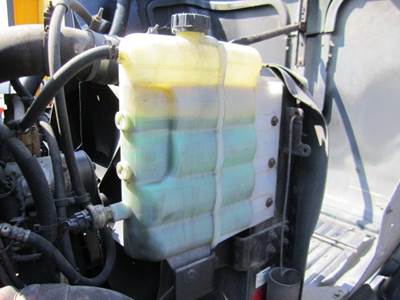 International 9200i Radiator Overflow Bottle / Surge Tank