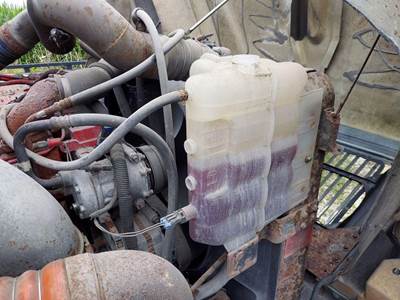 International 9400i Radiator Overflow Bottle / Surge Tank