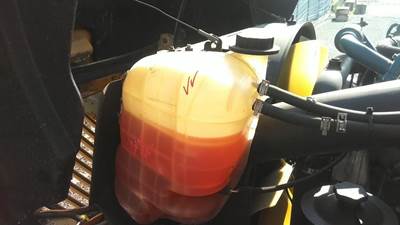 International CE Radiator Overflow Bottle / Surge Tank