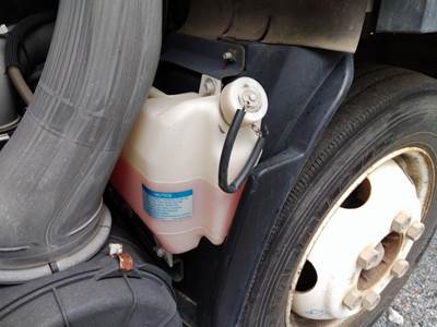 Isuzu NPR HD Radiator Overflow Bottle / Surge Tank