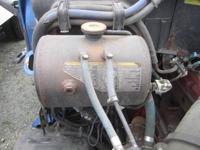 Kenworth T2000 Radiator Overflow Bottle / Surge Tank