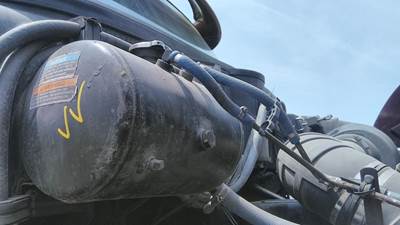 Kenworth T2000 Right Radiator Overflow Bottle / Surge Tank