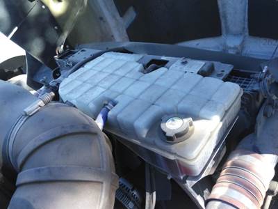 Kenworth T440 Right Radiator Overflow Bottle / Surge Tank
