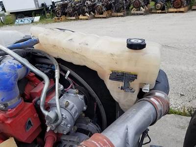Kenworth T680 Radiator Overflow Bottle / Surge Tank
