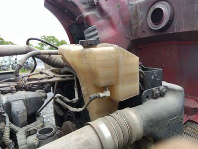 Kenworth T680 Radiator Overflow Bottle / Surge Tank