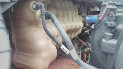 Kenworth T680 Radiator Overflow Bottle / Surge Tank