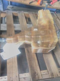 Kenworth T680 Radiator Overflow Bottle / Surge Tank