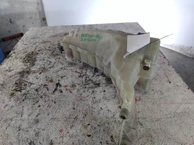 Kenworth T680 Radiator Overflow Bottle / Surge Tank