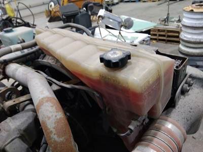 Kenworth T680 Radiator Overflow Bottle / Surge Tank