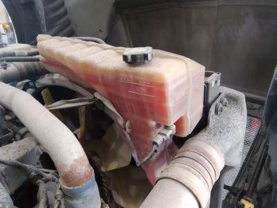 Kenworth T680 Radiator Overflow Bottle / Surge Tank
