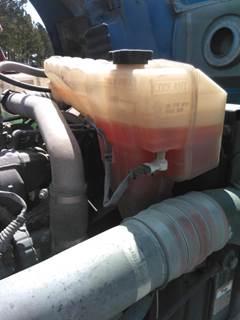 Kenworth T680 Radiator Overflow Bottle / Surge Tank