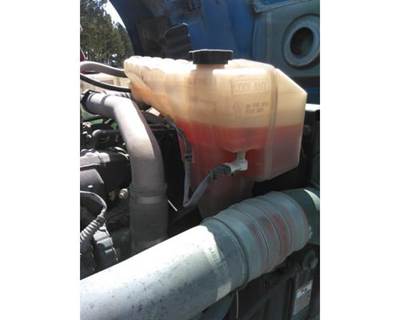 Kenworth T680 Radiator Overflow Bottle / Surge Tank