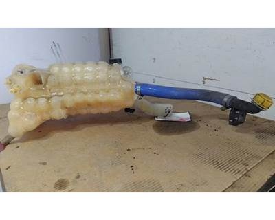 Kenworth T680 Radiator Overflow Bottle / Surge Tank