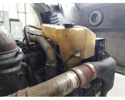 Kenworth T680 Radiator Overflow Bottle / Surge Tank