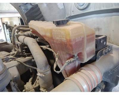 Kenworth T680 Radiator Overflow Bottle / Surge Tank