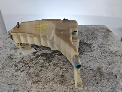 Kenworth T880 Right Radiator Overflow Bottle / Surge Tank