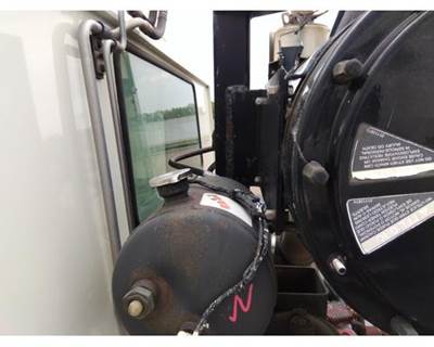 Mack LEU633 Radiator Overflow Bottle / Surge Tank