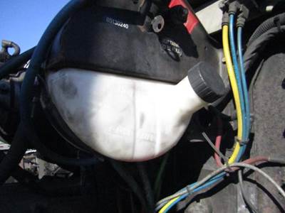Mack Pinnacle CXP612 Radiator Overflow Bottle / Surge Tank for a Mack CXP612